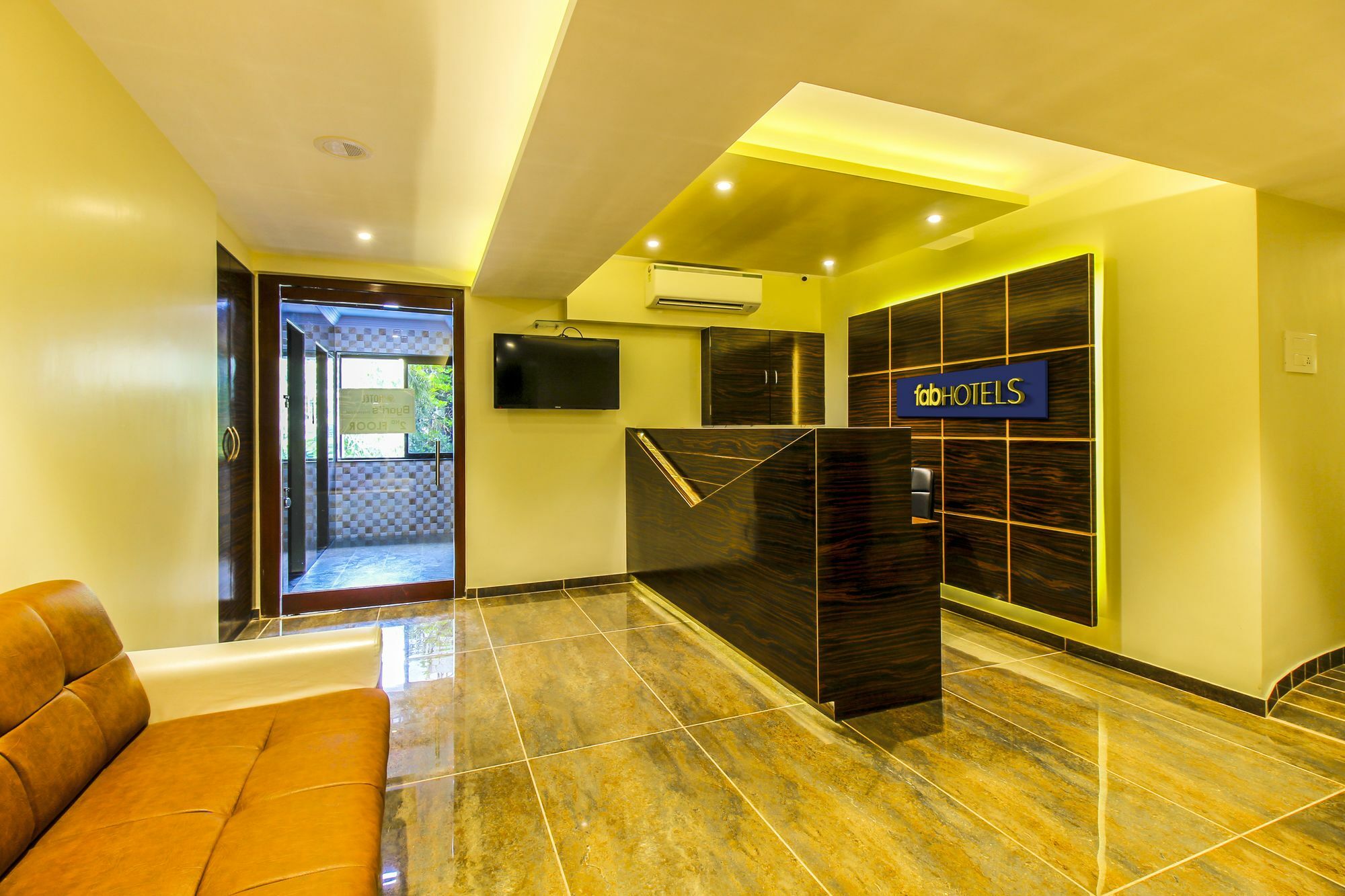 Fluorescent By Bizzgrow Hotels International Airport - Formerly Known As Byaris International Bombay Extérieur photo