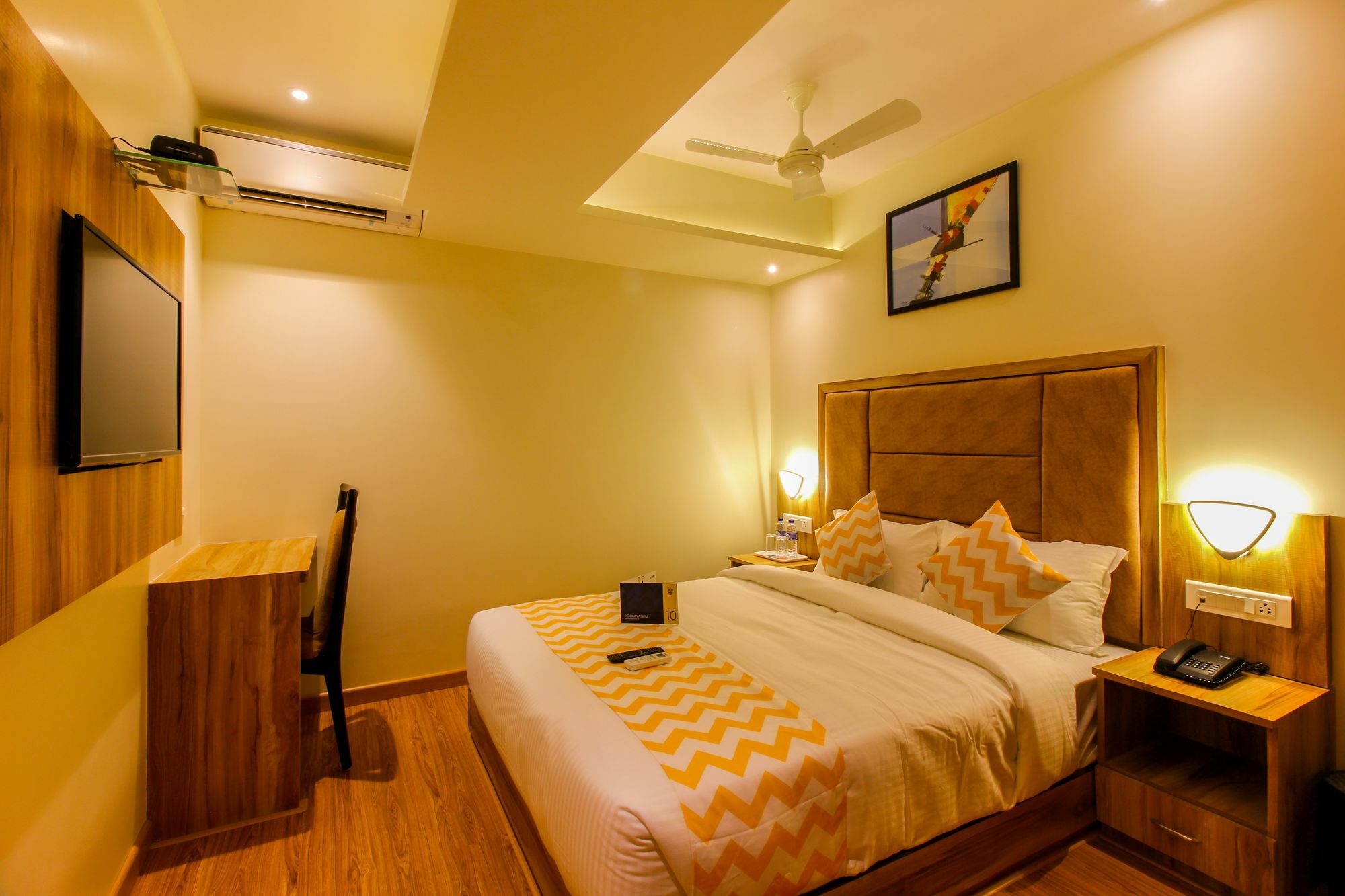 Fluorescent By Bizzgrow Hotels International Airport - Formerly Known As Byaris International Bombay Extérieur photo
