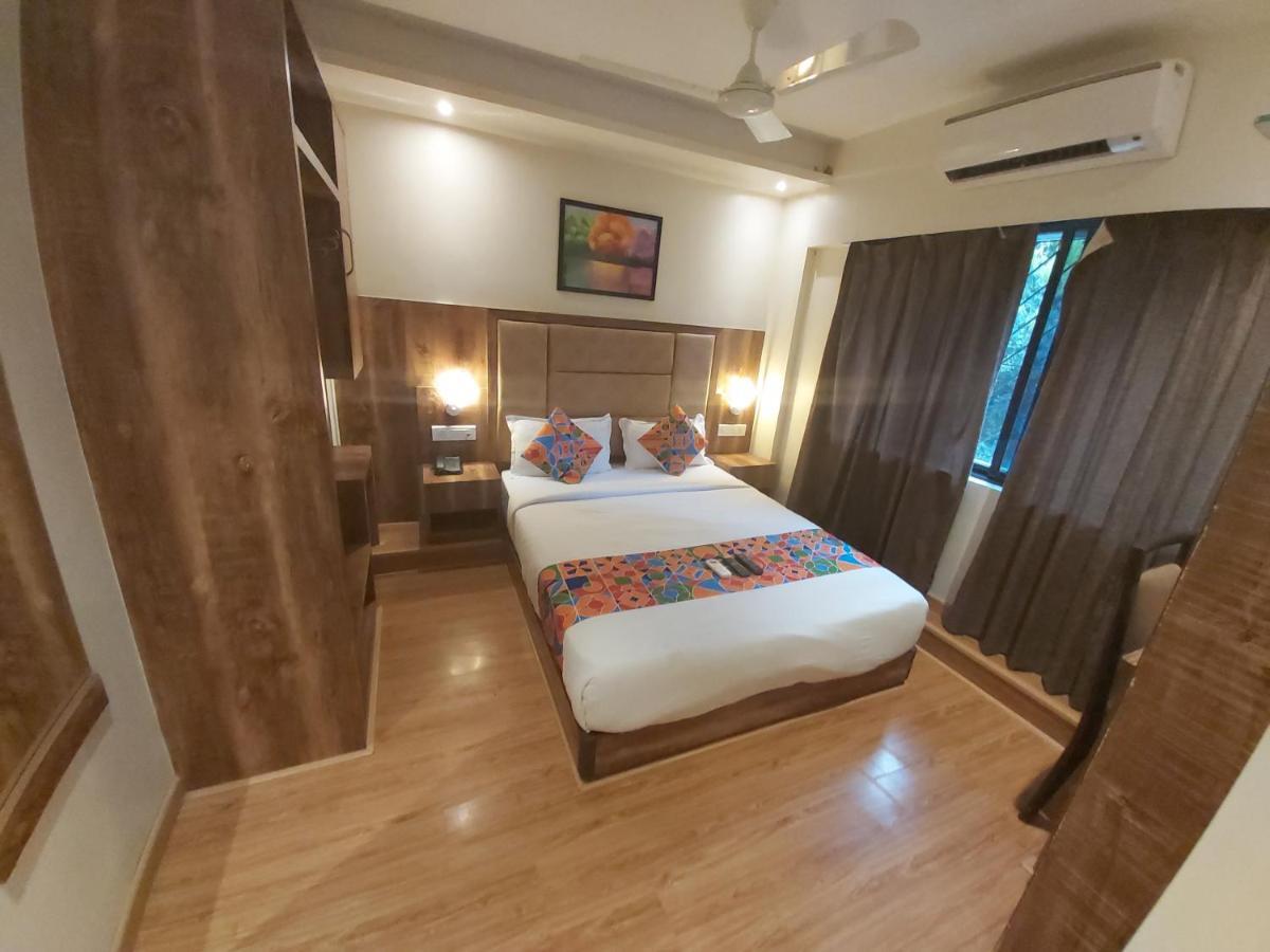 Fluorescent By Bizzgrow Hotels International Airport - Formerly Known As Byaris International Bombay Extérieur photo