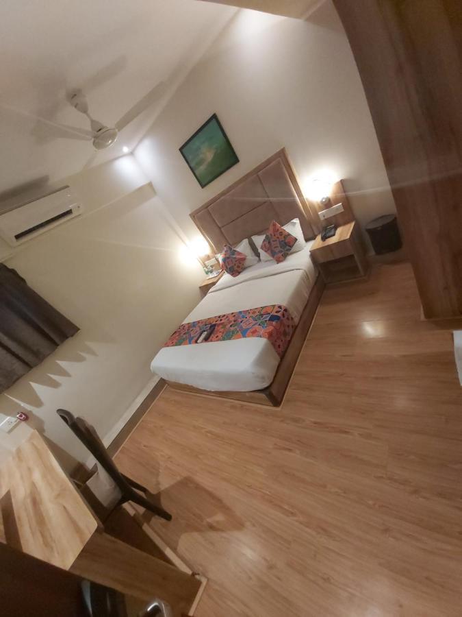 Fluorescent By Bizzgrow Hotels International Airport - Formerly Known As Byaris International Bombay Extérieur photo