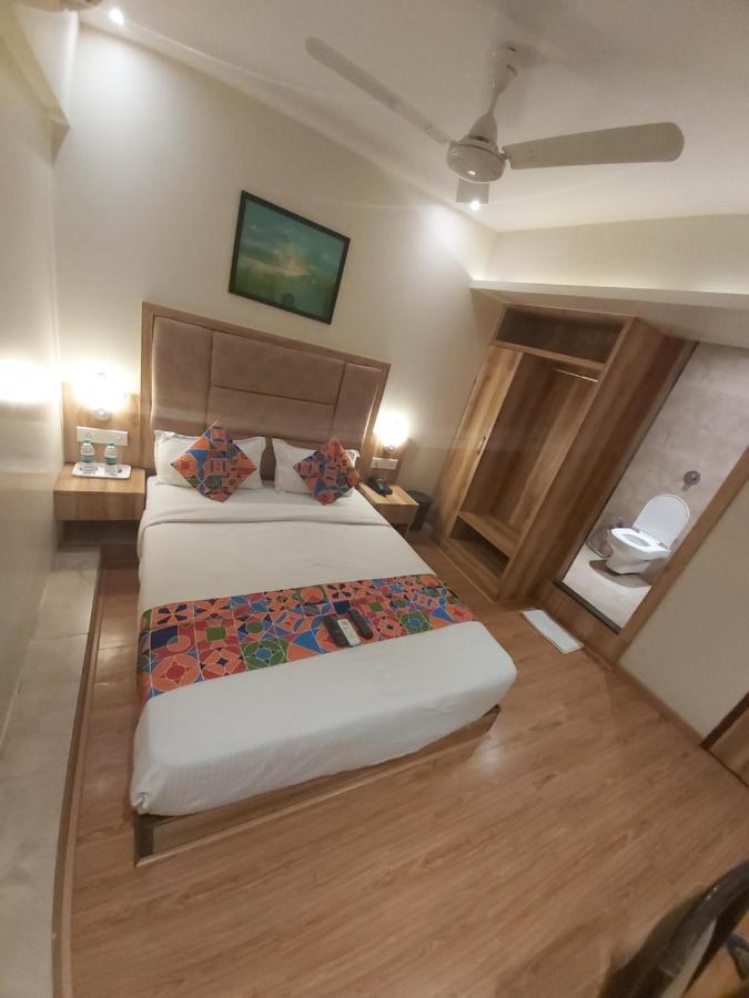 Fluorescent By Bizzgrow Hotels International Airport - Formerly Known As Byaris International Bombay Extérieur photo