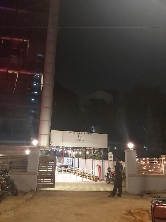 Fluorescent By Bizzgrow Hotels International Airport - Formerly Known As Byaris International Bombay Extérieur photo