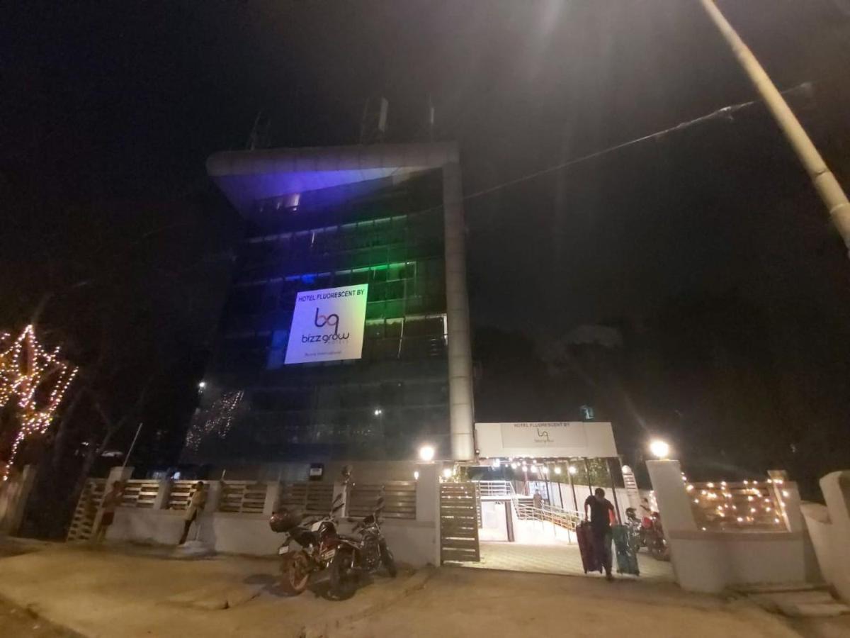 Fluorescent By Bizzgrow Hotels International Airport - Formerly Known As Byaris International Bombay Extérieur photo